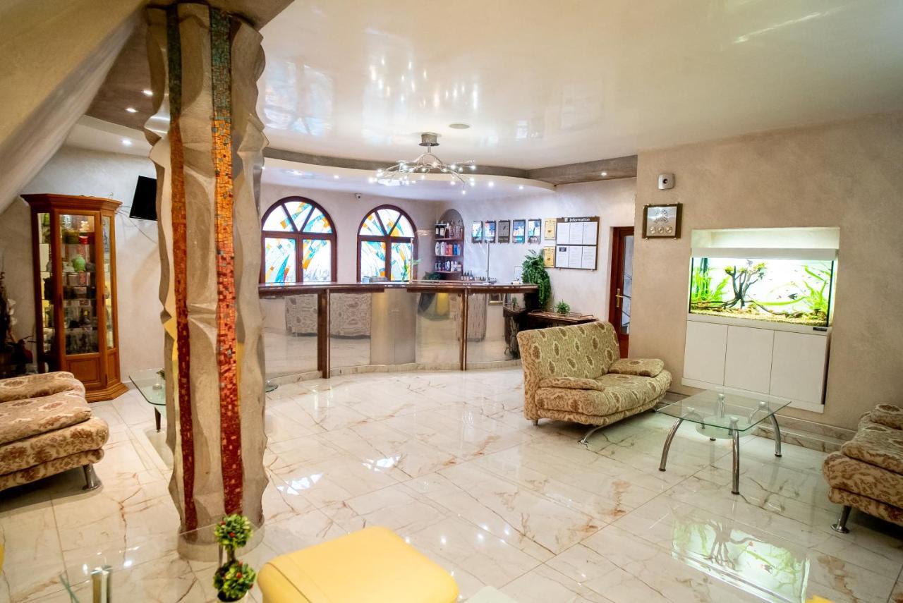 Globus Hotel Plovdiv Ngoại thất bức ảnh