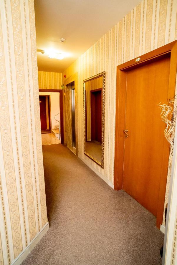 Globus Hotel Plovdiv Ngoại thất bức ảnh