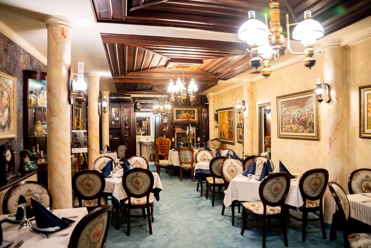 Globus Hotel Plovdiv Ngoại thất bức ảnh