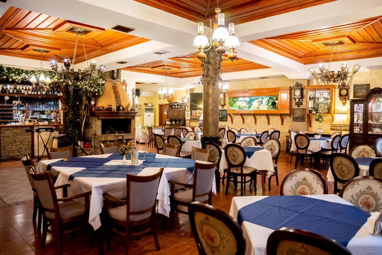 Globus Hotel Plovdiv Ngoại thất bức ảnh